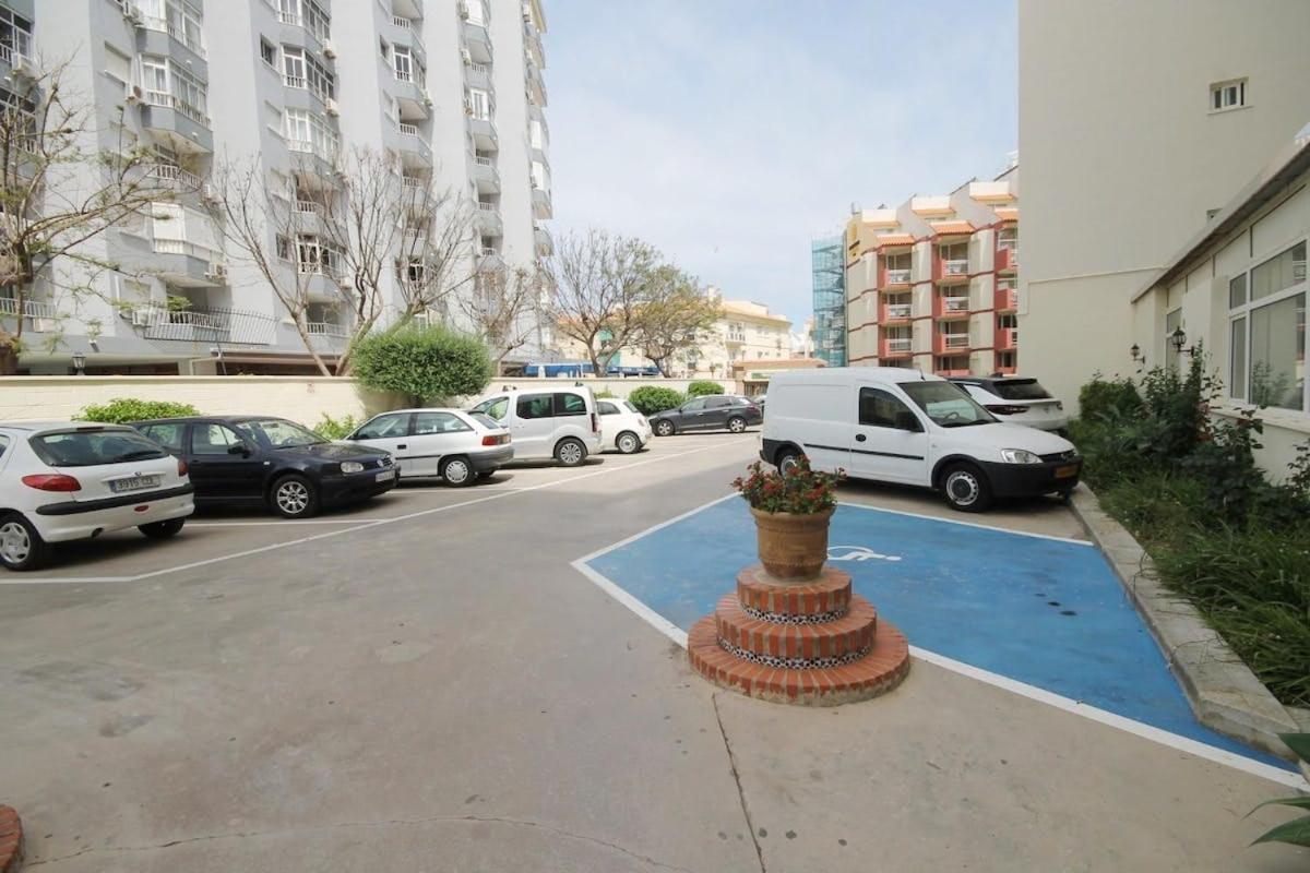 Apartamento Moderno Y Con Estilo En La Carihuela ตอร์เรโมลิโนส ภายนอก รูปภาพ