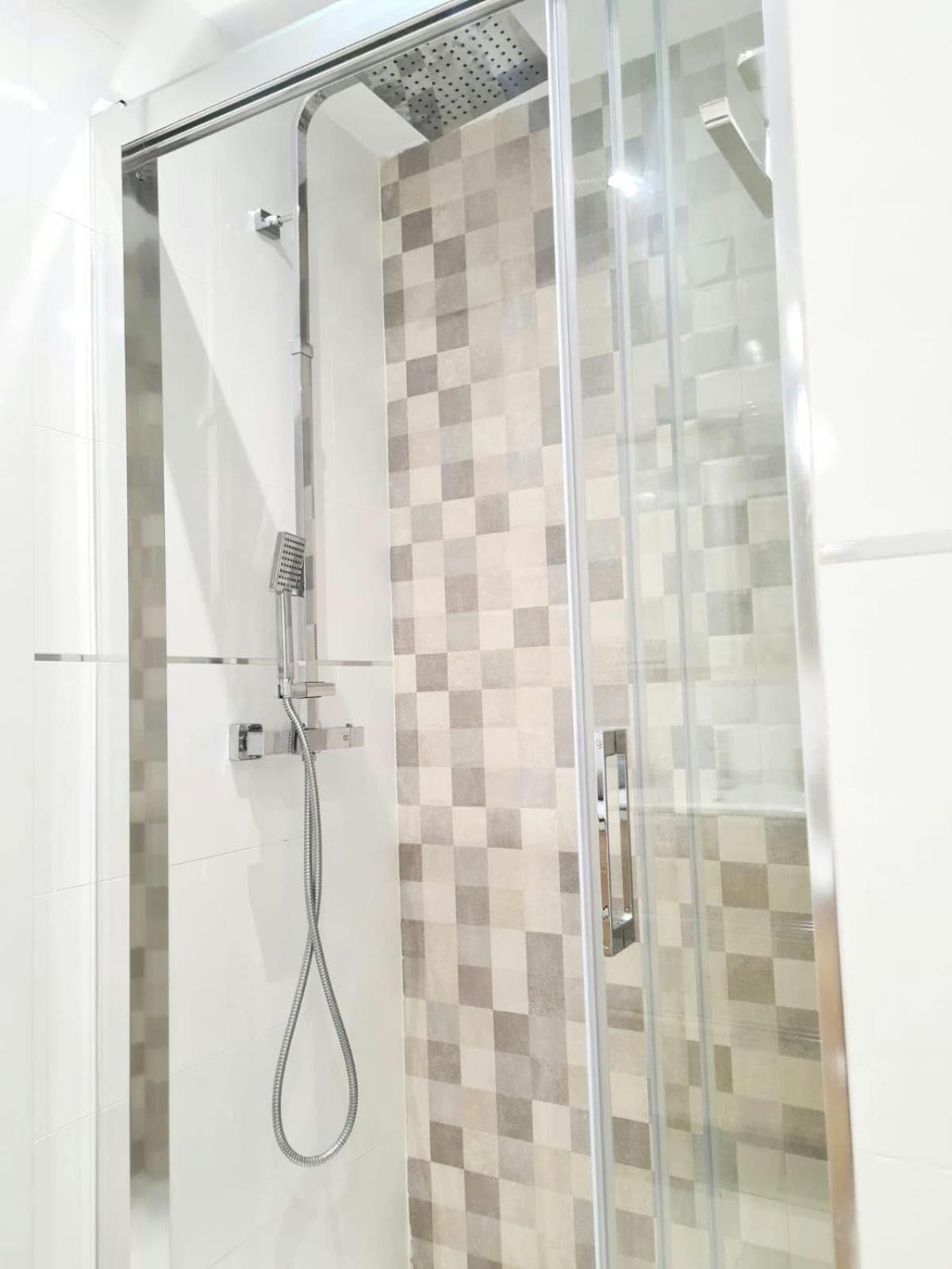 Apartamento Moderno Y Con Estilo En La Carihuela ตอร์เรโมลิโนส ภายนอก รูปภาพ